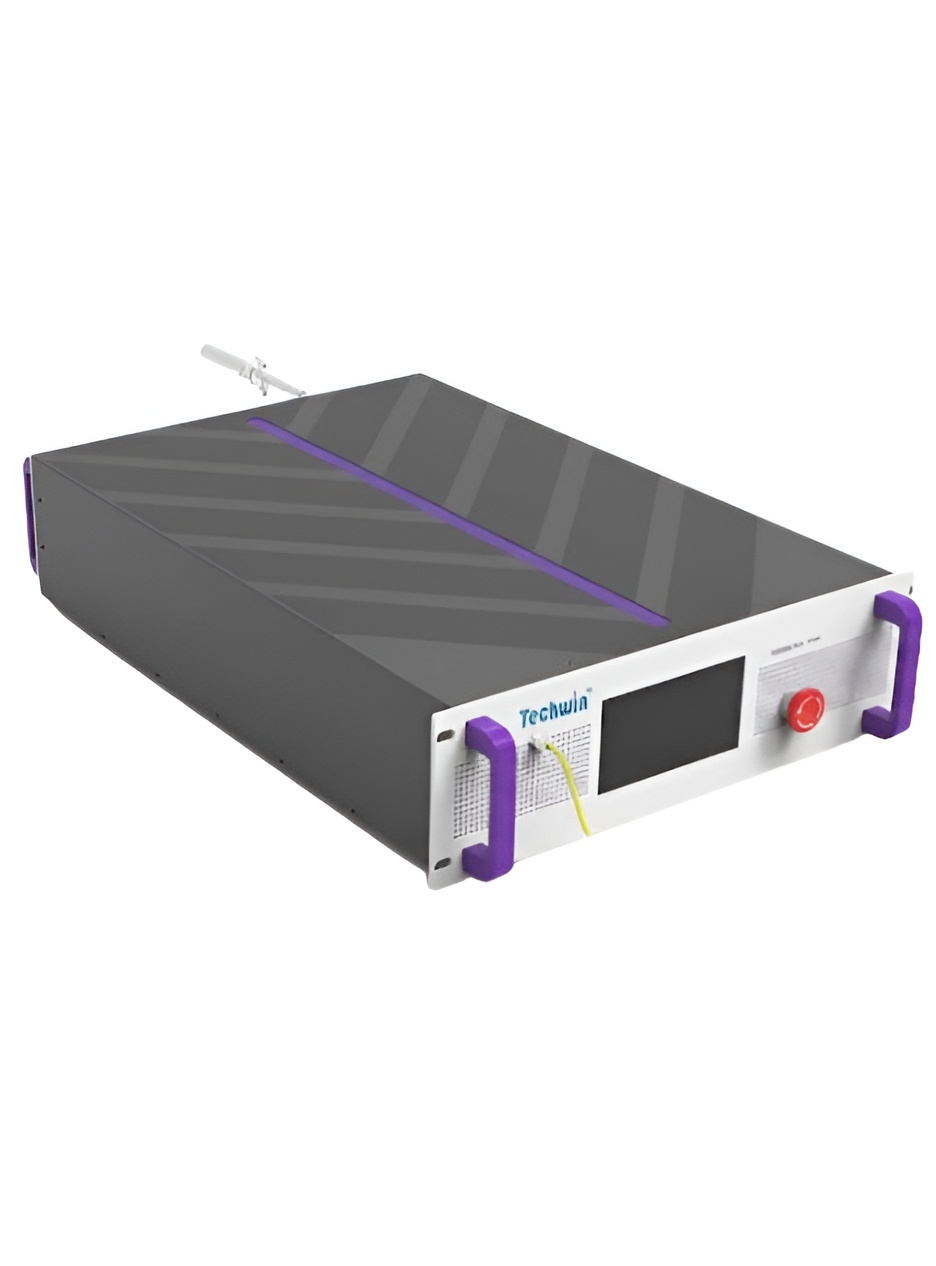 Broadband Ultra-Low Noise Fiber Laser